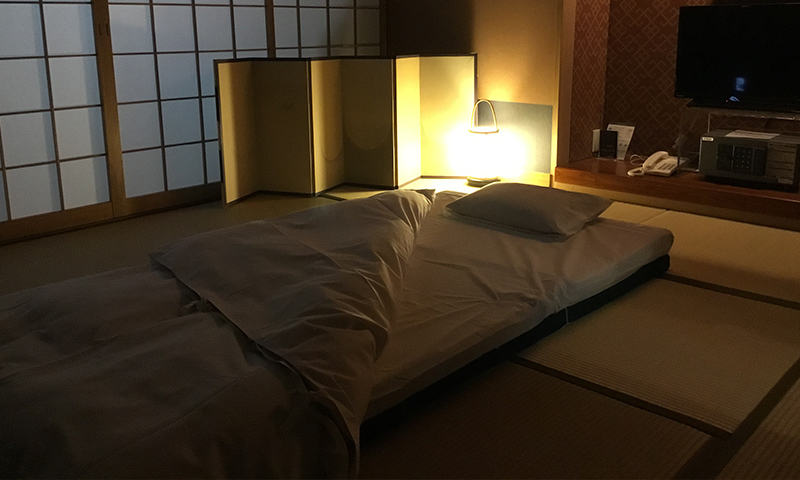 客室②
