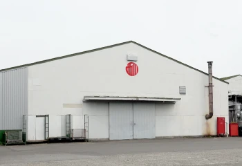 羽毛洗浄の専用工場