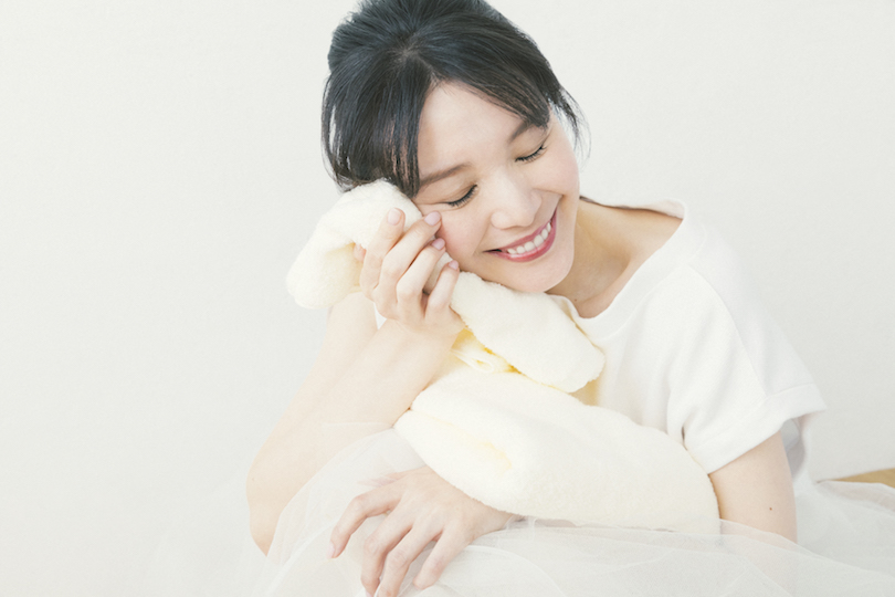 タオルと知花くららさん