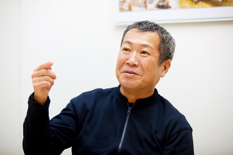 タオルの商品企画歴12年目となる、社内屈指のタオルマニアの佐々木さん