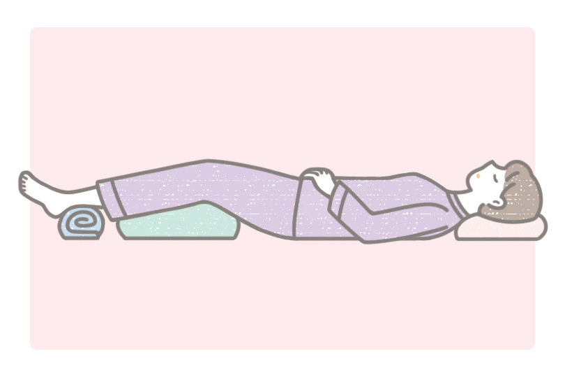寝ながらにして足のむくみを解消する「足まくら」。