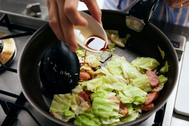 調味料を入れる