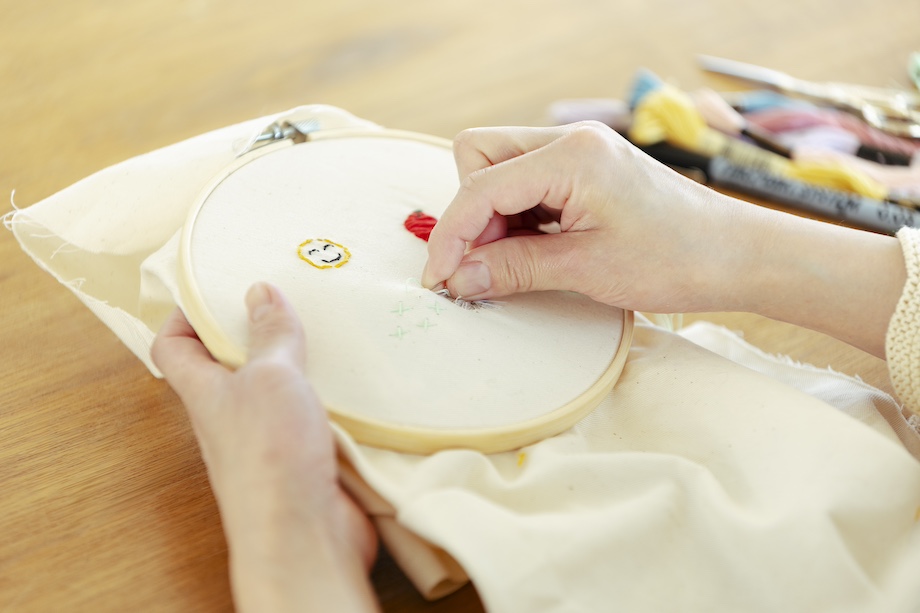下絵なしでできるバッテンマークの刺繍