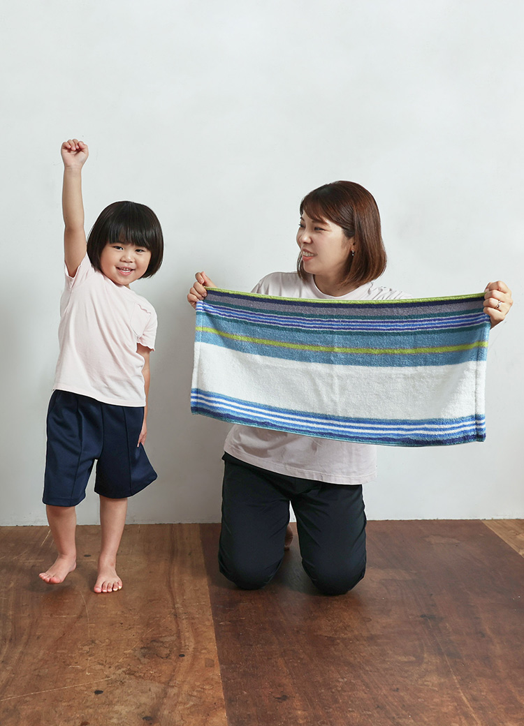 子どもと楽しむタオル運動3選|遊び感覚で体を動かしてリフレッシュ!