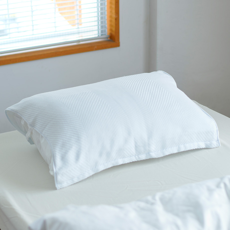 「自分好みのやわらかさ」を選べる、タオル生地の枕カバーが新登場！　＜しあわせのピロータオル＞にこめられた想い