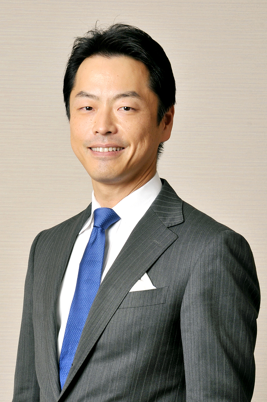 代表取締役会長 CEO 西川　八一行