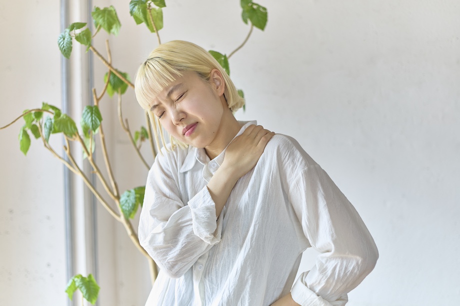 首・肩のこりとむくみの関係は?